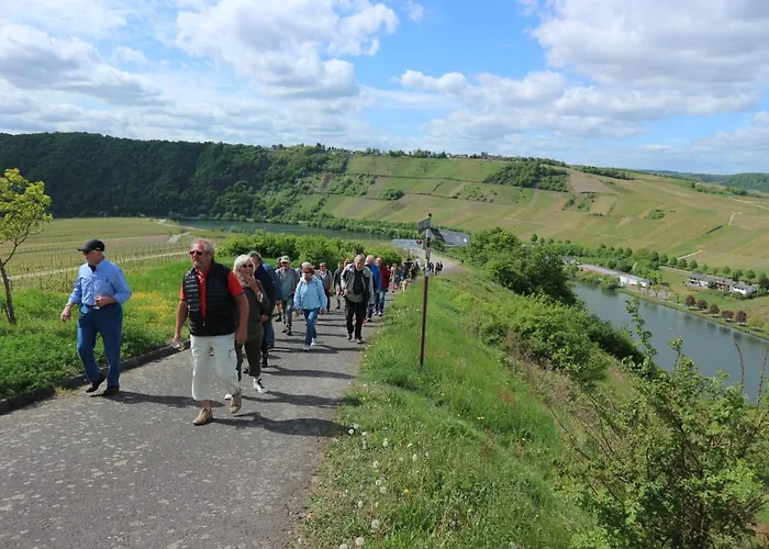 בית נופש Weingut Mertes *